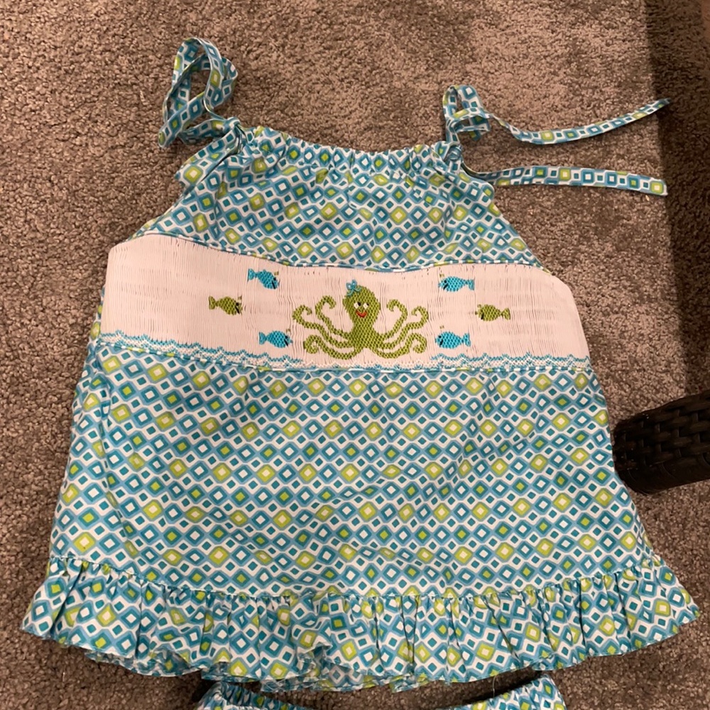 Anavini size 4T smocked pants set